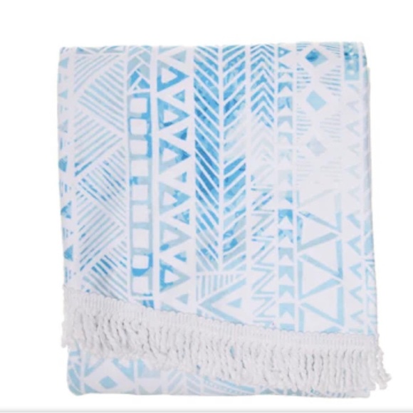 DSW ROUND GEOMETRIC BEACH TOWEL/WRAP - Picture 1 of 5